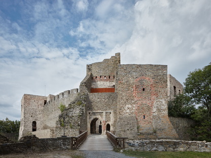 atelier-r restores a castle in the Czech Republic
