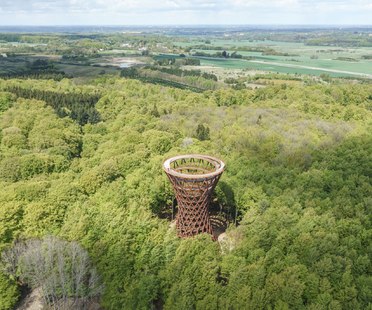 Forest Tower by Studio EFFEKT: a way to reconnect with nature 