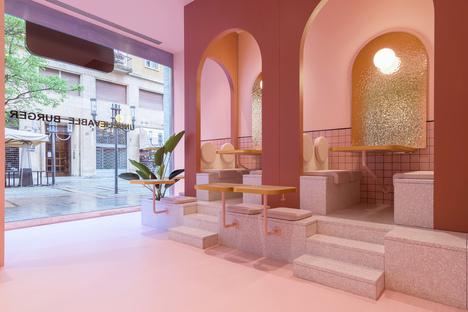 Masquespacio designs Bun, Turin: playful colours for a captivating interior design
