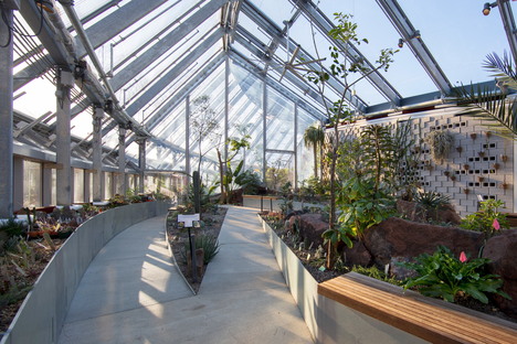 The Global Flora Conservatory: a sustainable botanical collection
