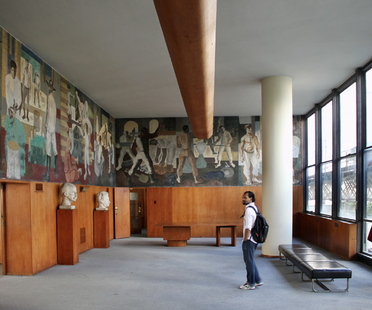 Modernist Brazilian architecture up for auction?
