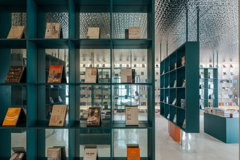 Duoyun bookstore in Taizhou designed by Wutopia Lab
