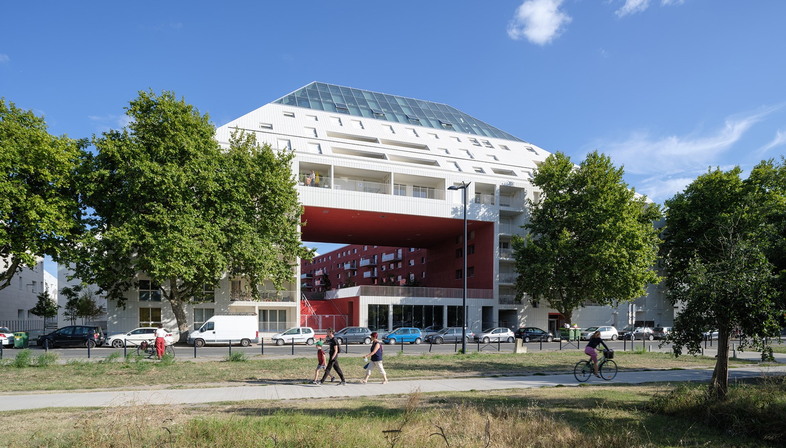 MVRDV’s Ilot Queyries, living on a human scale in Bordeaux
