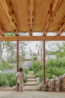 An urban community garden and educational centre in Mexico City

