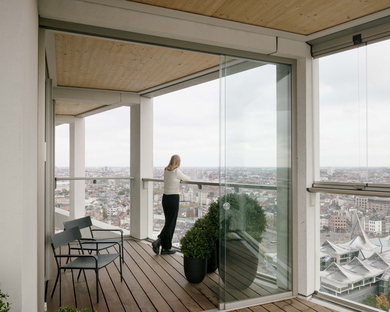 Zuiderzicht, a sustainable tower designed by KCAP and evr-architecten in Antwerp
