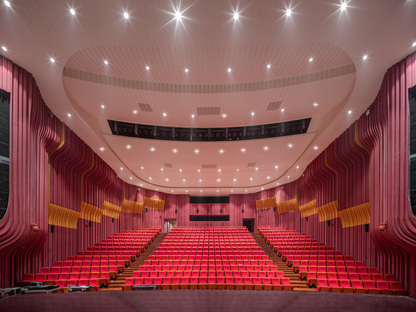 Zhengzhou Grand Theatre, a cultural hub
