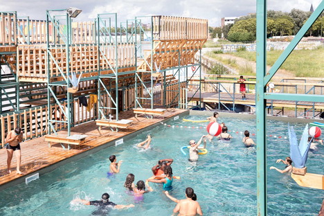 FLOW, a temporary public swimming pool in Brussels