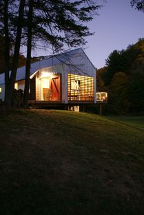 Farmhouse Redux. Sustainable project by Chad Everhart.
