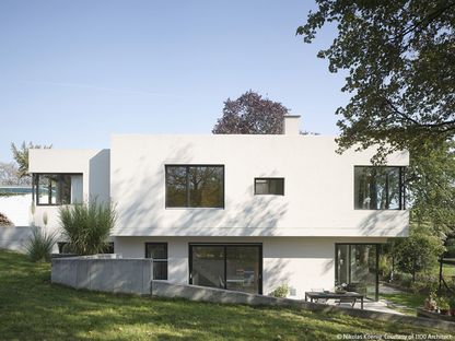 Living in the country with contemporary architecture. 1100 Architect.
