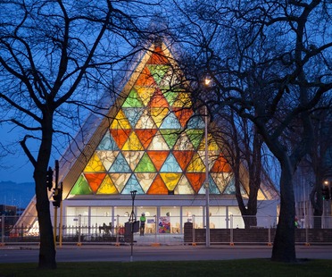 Emergency architecture Shigeru Ban and his Christchurch Cathedral. 