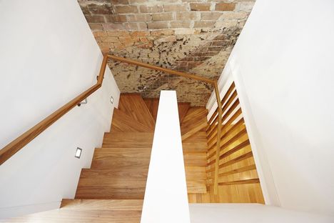 Sustainable old buildings. The Bridge House
