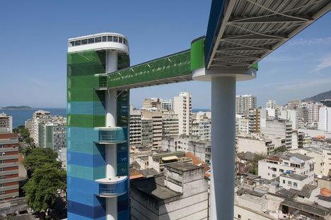 An elevator in Rio de Janeiro.
