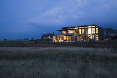 House Serengeti by Nico van der Meulen Architects.

