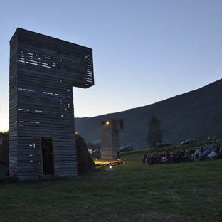 Land art, architecture and theatre: Klemet, the shaman.
