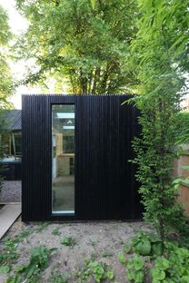 A workshop in the garden. Ben Davidson, Rodic Davidson architectural practice.
