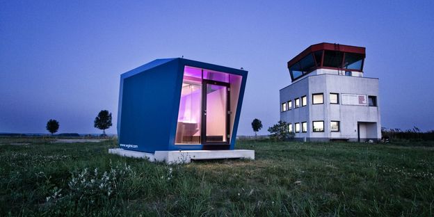 Mobile hotel. Hypercubus by wg3. Not just a container.
