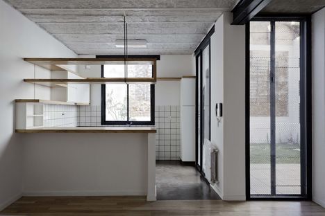 Hmarquitectos:  Casa Conde: one house for two
