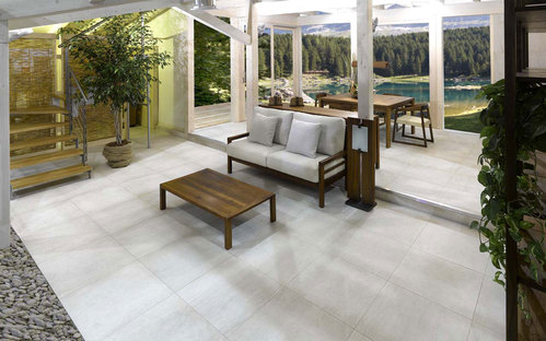 Porcelain tiles for outdoor pavements: solutions for open air living
