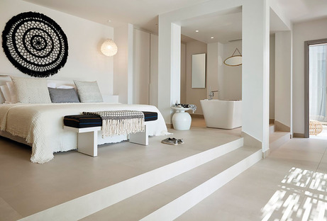 Ultra Ariostea: floors and walls for luxury hotels and villas in the Mediterranean
