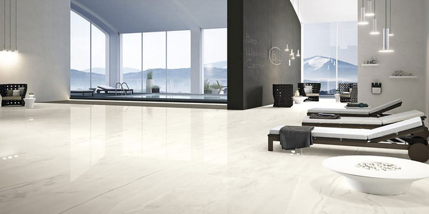 Marble effect floors in the large Maximum GranitiFiandre size
