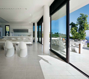 Bathrooms and kitchens: classic and modern design from Iris Ceramica

