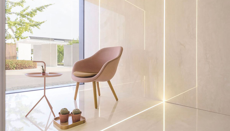 Floors, walls and designer applications with Ultra Marmi by Ariostea
