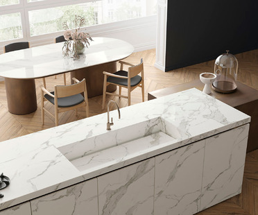 Resistant, hygienic, inalterable SapienStone Calacatta countertops play a starring role in the kitchen
