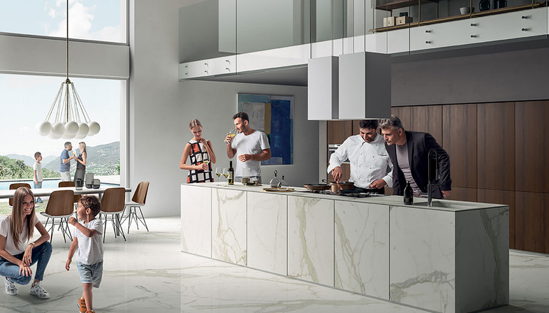 Resistant, hygienic, inalterable SapienStone Calacatta countertops play a starring role in the kitchen
