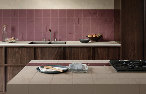 Bottega d’Arte quality surface coverings: the charm of handcrafted red body tiles
