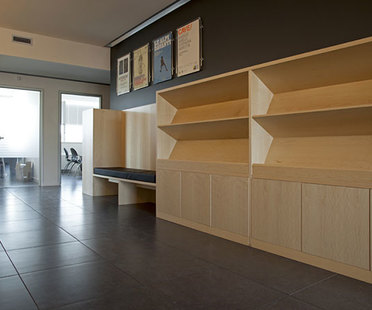 Reorganising surfaces with raised floors
