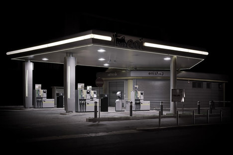 Gas Stations, architecture, visual metaphors