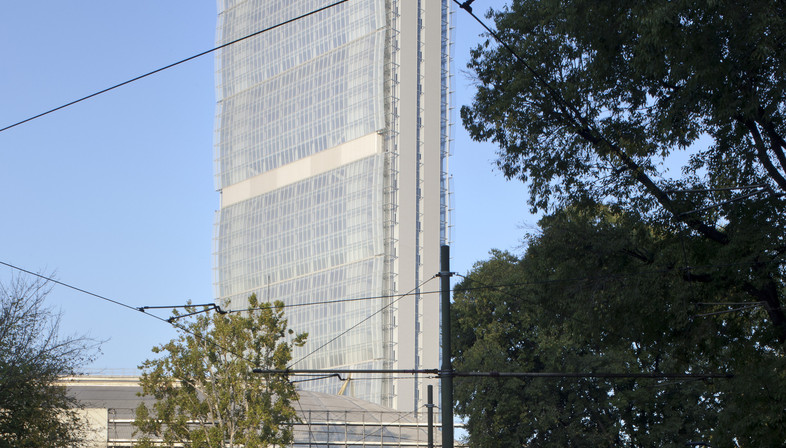 Facade of the Allianz Tower in Milan – Andrea Maffei 
