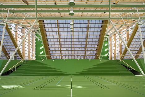 Sports centre with polycarbonate roof, by Dorte Mandrup

