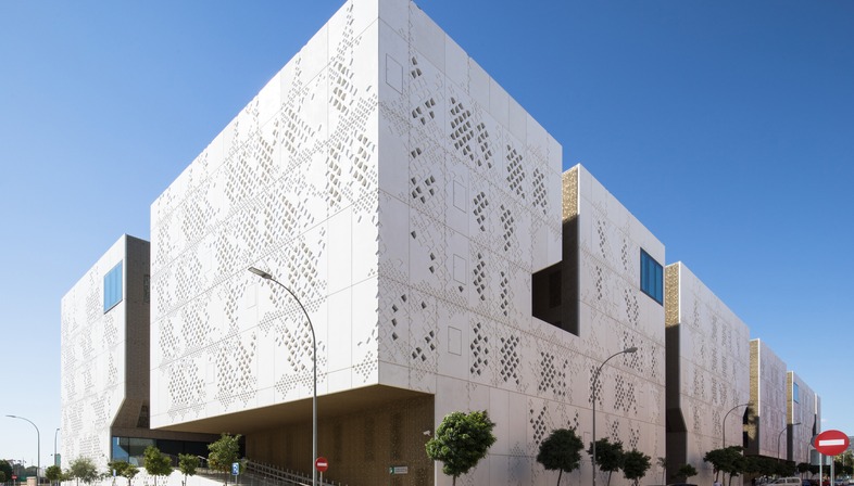 GRC facade for Mecanoo’s Cordoba Courthouse



