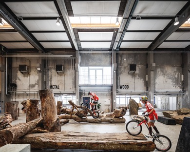 Effekt Architects renovate an industrial building to adapt it for street sports 
