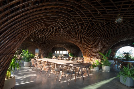VTN Architects’ bamboo roof for Nocenco Café 

