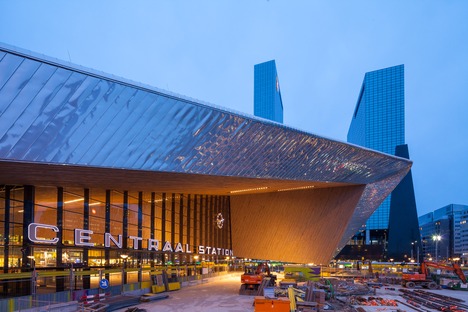 Glass, aluminium, concrete and wood in Rotterdam’s Centraal Station 
