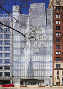 Glass and steel for the façade of the Spertus Institute by Krueck & Sexton
