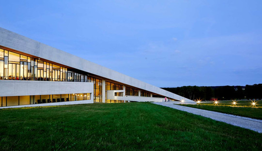 The concrete Moesgaard Museum by Hennign&Larsen
