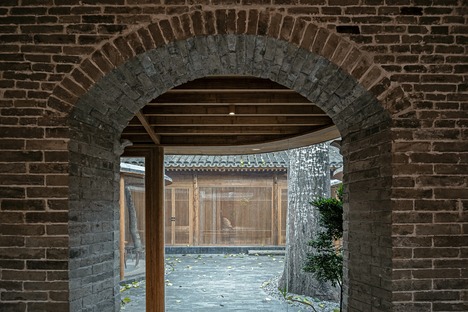Renovated timber, brick and laminated bamboo home in Beijing
