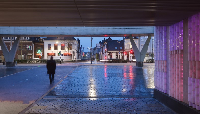Led lighting and glass for Willem II Passage in Tilburg

