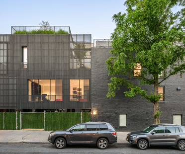 Young Projects’ zinc-clad house in New York
