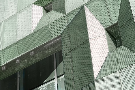 Two layers of microperforated aluminium for the façade of LDA.iMDA’s Casa Verde 
