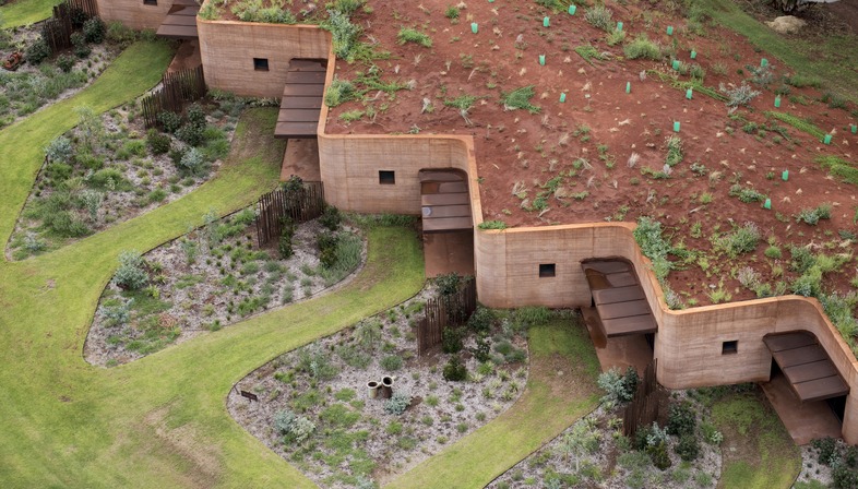 Rammed earth dwellings in Australia by Luigi Rosselli 
