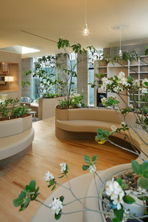 Dental Loop Clinic, Keisuke Maeda of UID Architects.