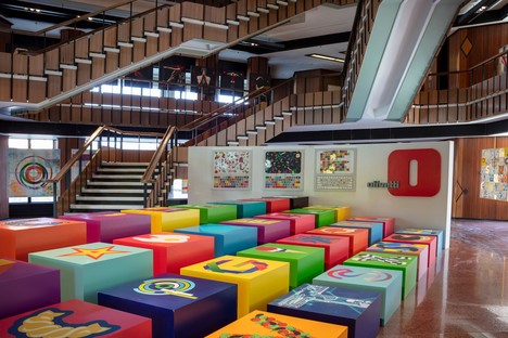 Lorenzo Marini: “My free (and peaceful) letters take over the Olivetti Building”
